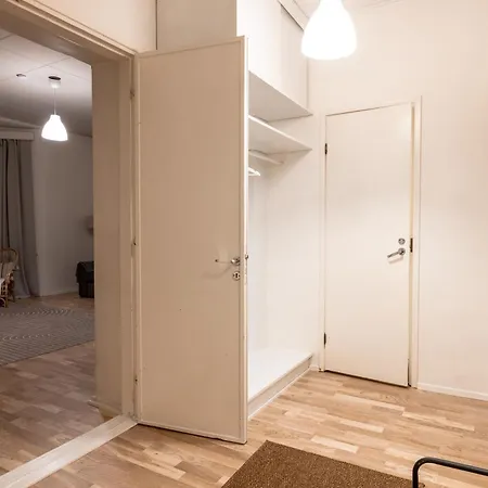 & Cozy 1 Bedroom In Kaisaniemi *
