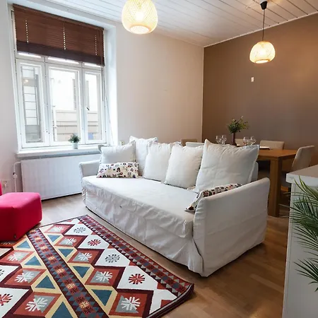 2ndhomes 1br By Kaisaniemi Park Helsinki