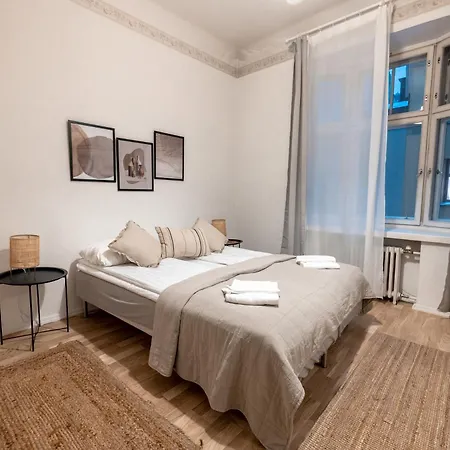 2ndhomes 1br By Kaisaniemi Park Apartment